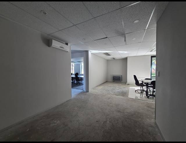555M² OFFICE TO LET IN SANDTON CENTRAL